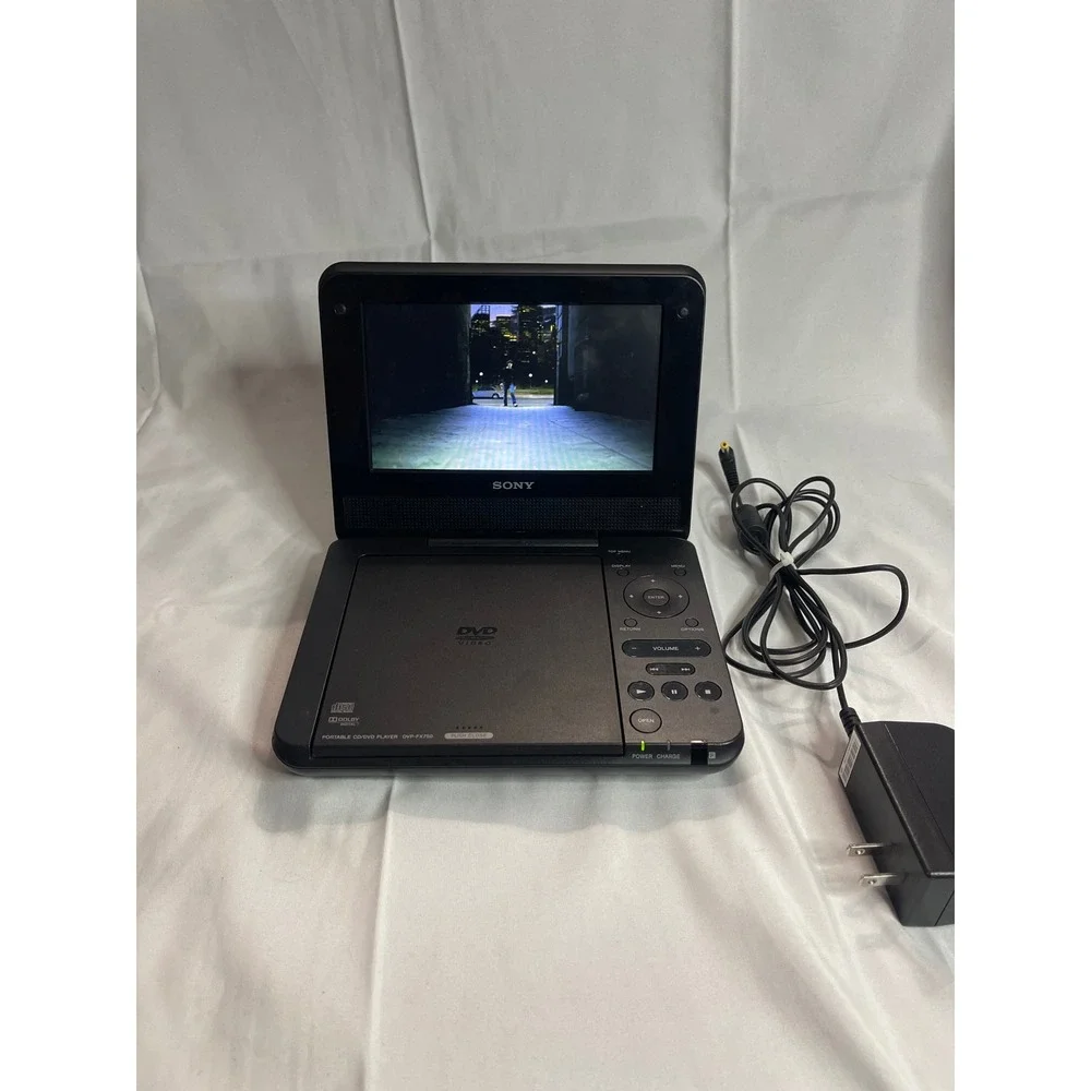 Sony DVP-FX750 Portable DVD Player 7 Inch Widescreen Black with AC Adapter WORKS